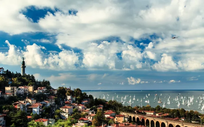 Carrito 1 Guía de viaje Trieste - Vista panorámica de Trieste desde la Barcola